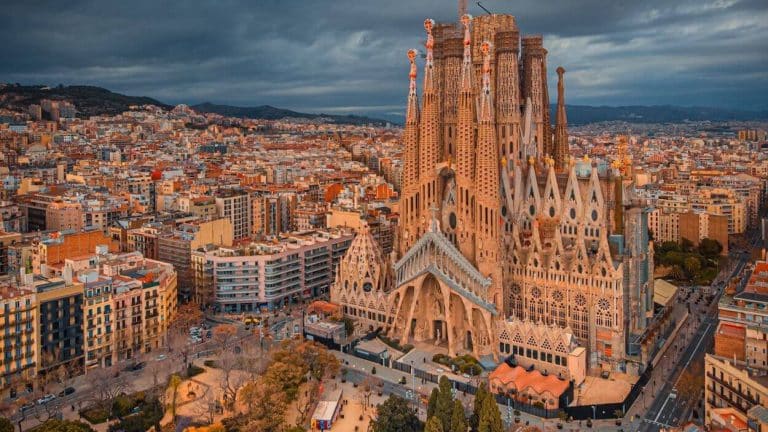 The 16 Best Things to Do in Barcelona